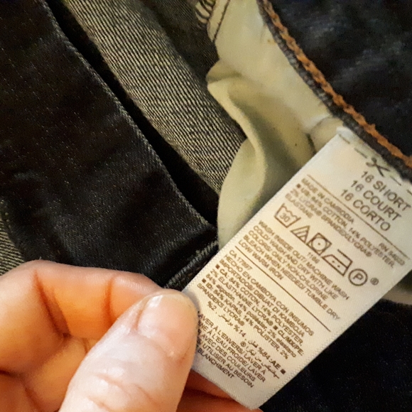 Petite Old Navy Jeans - Picture 3 of 3